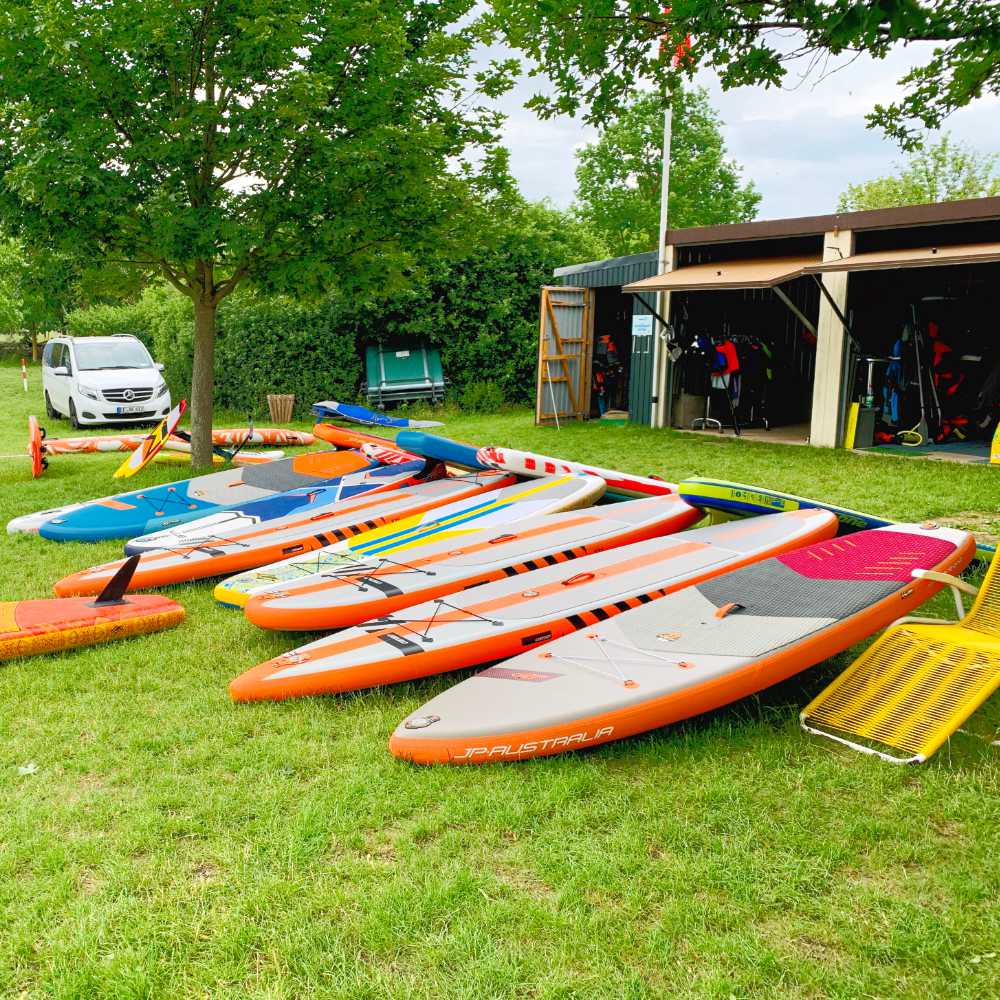 SUP Board mit Paddel mieten und Spass haben am aqua-FUN Wassersportcenter Erfurt