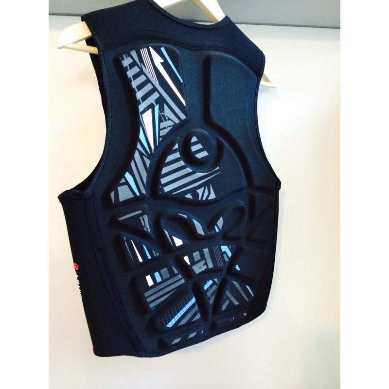 Impact Vest Moulded schwarz